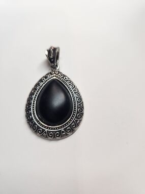 Silver Black Teardrop Pendant Necklace